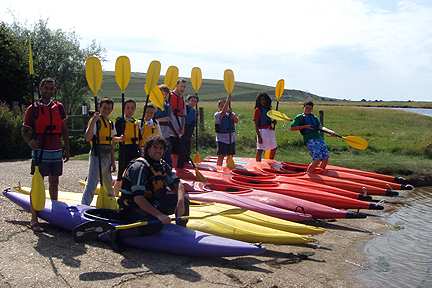 teenagers canoeing