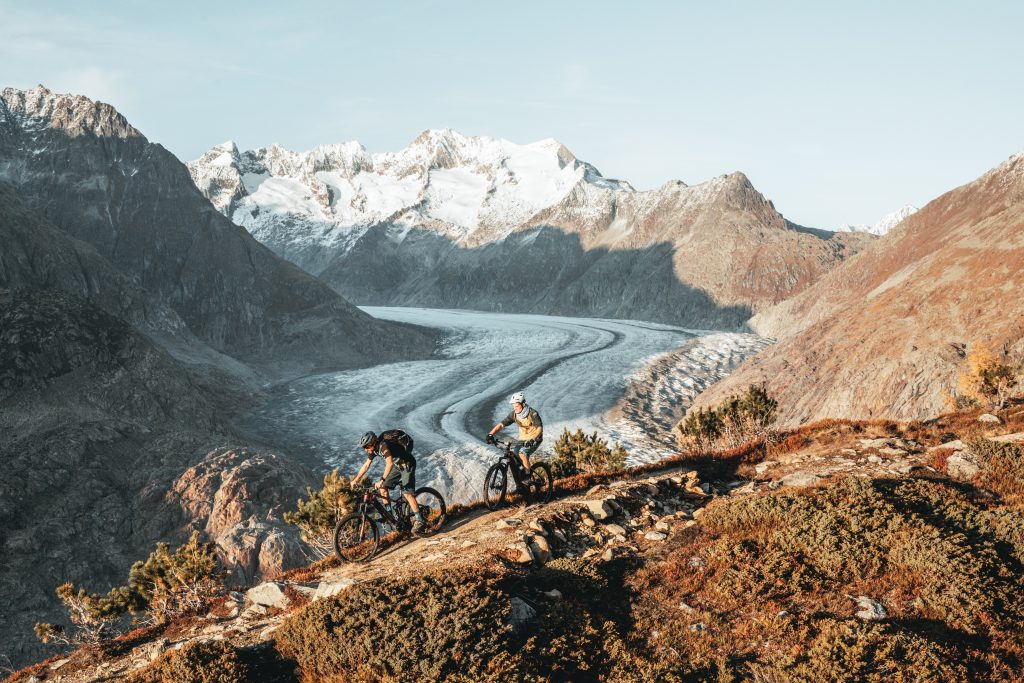 3 e-bikes on the glacier haute route in the French Alps