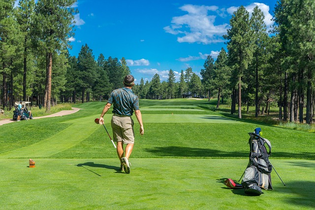 golfer at the tee